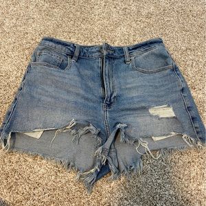 Hollister high rise mom Jean shorts